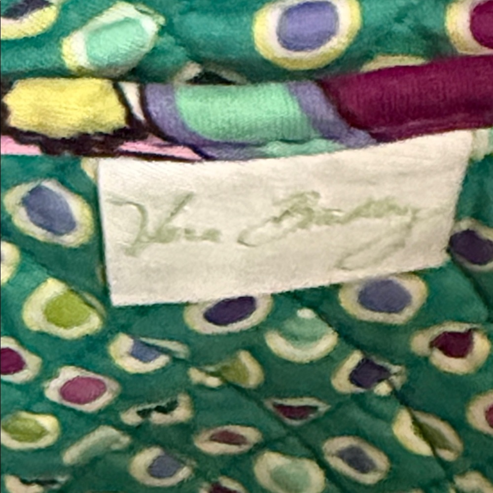 Vibrant Paisley Tote Bag Vera Bradley purple 14 by 16. Pockets. Tortoise latch - Picture 8 of 8